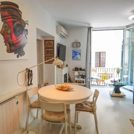 Apartment Bartomeu Blanc By Hello Homes