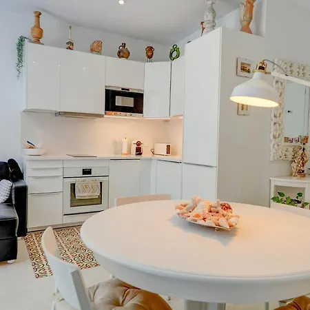 Appartement Bartomeu Blanc By Hello Homes Sitges